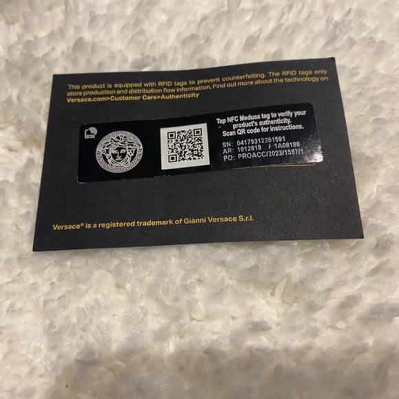 Versace Barocco Athena Medium Tote Bag - Picture 7 of 7